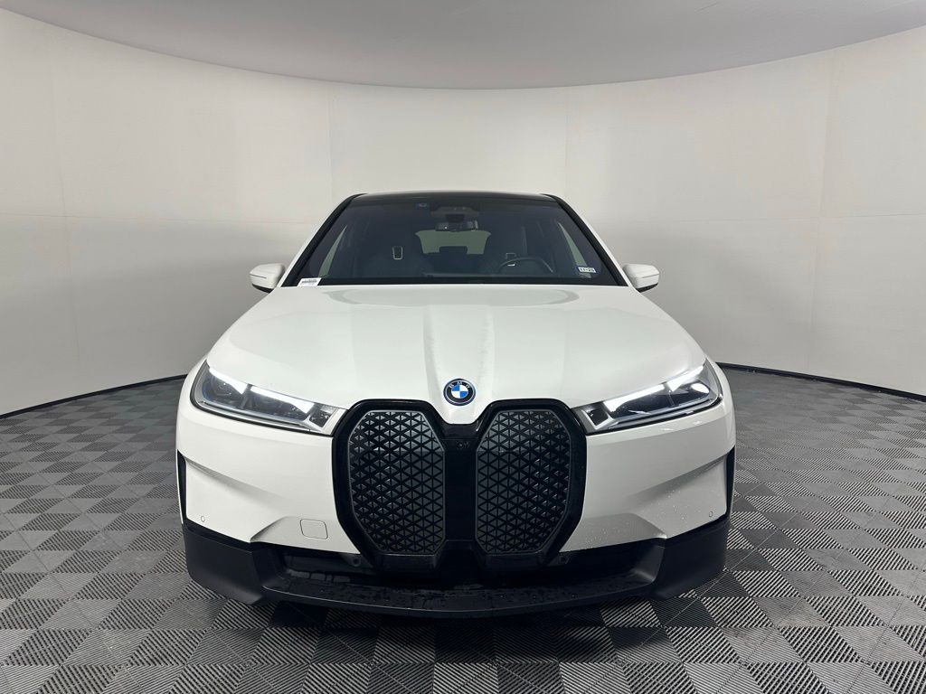 Thumbnail: 2024 BMW iX - 2