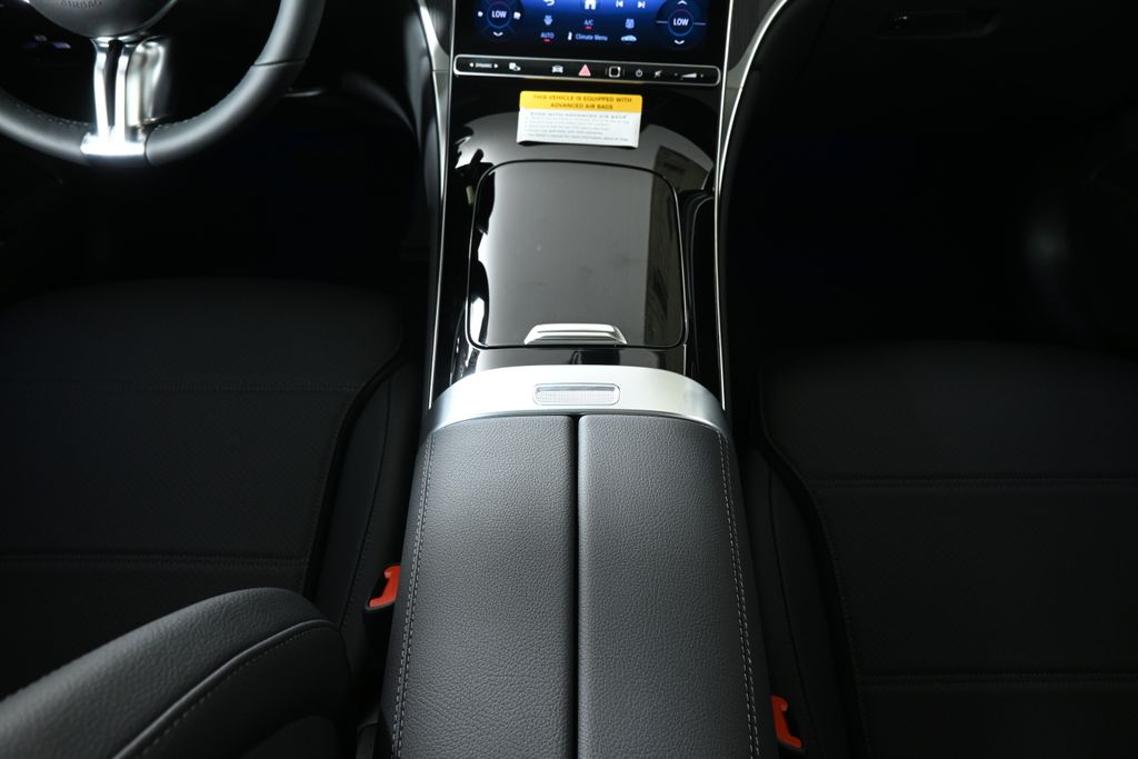 Thumbnail: 2026 Mercedes-Benz GLC - 18