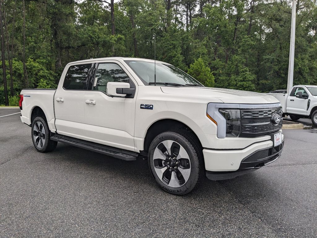 2025 Ford F-150 Lightning Platinum
