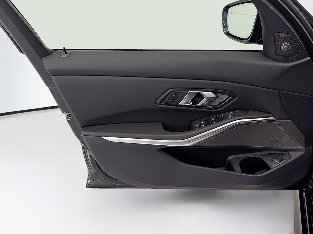 Thumbnail: 2026 BMW 3 Series - 23