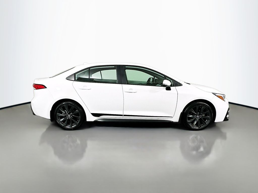 Thumbnail: 2025 Toyota Corolla - 4