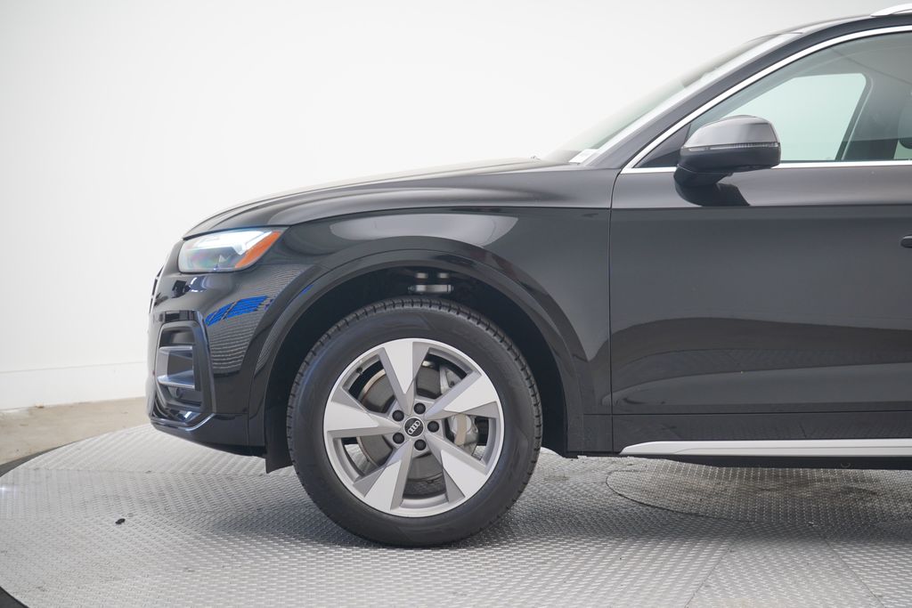 Thumbnail: 2023 Audi Q5 - 2