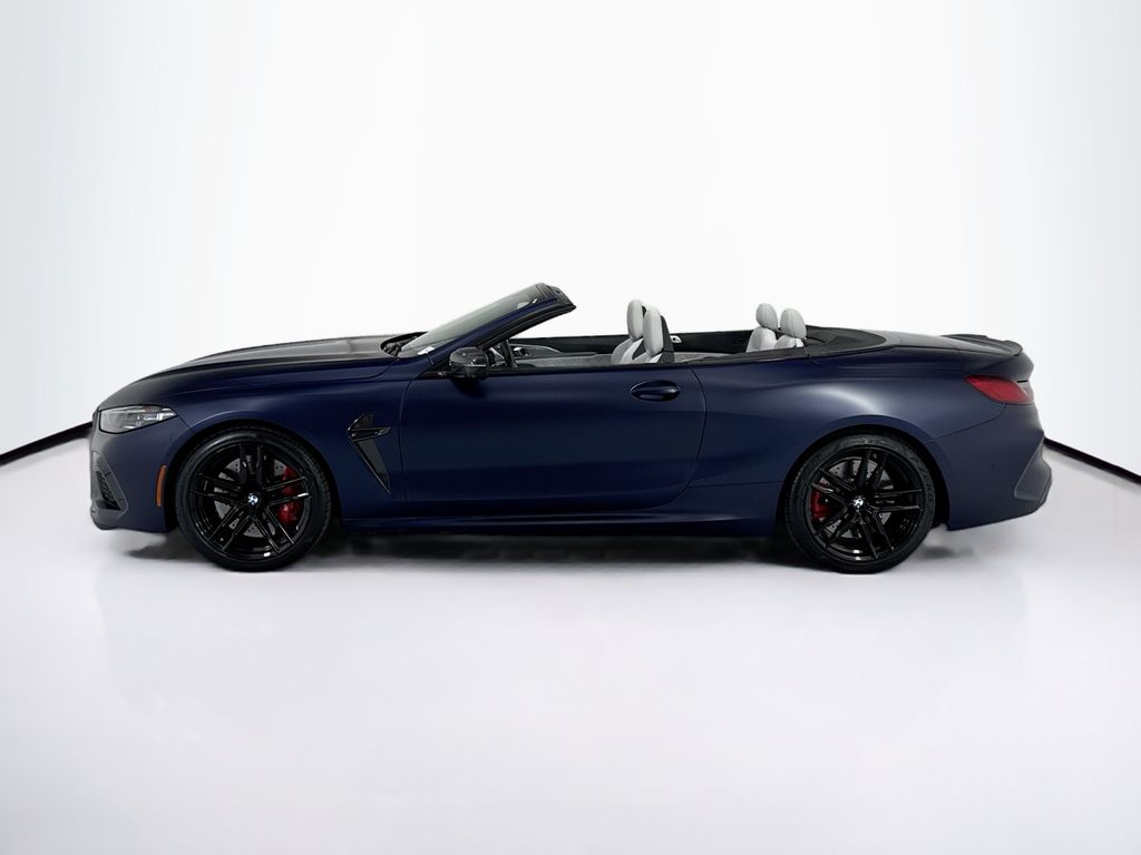 Thumbnail: 2023 BMW M8 - 8