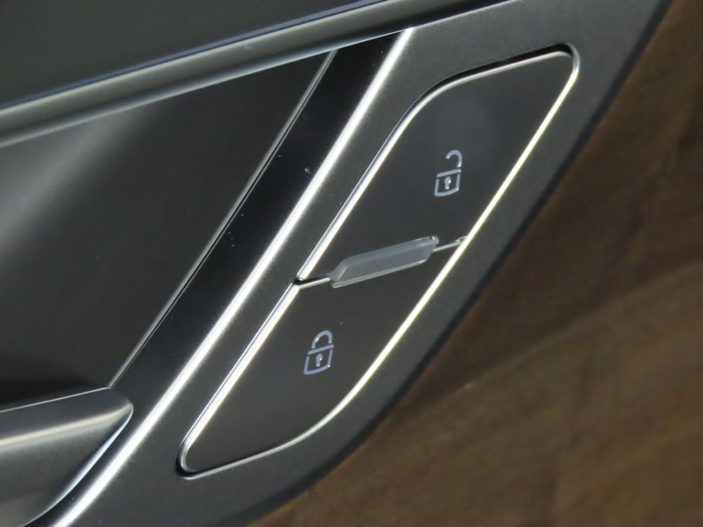 Thumbnail: 2025 Audi A6 - 28