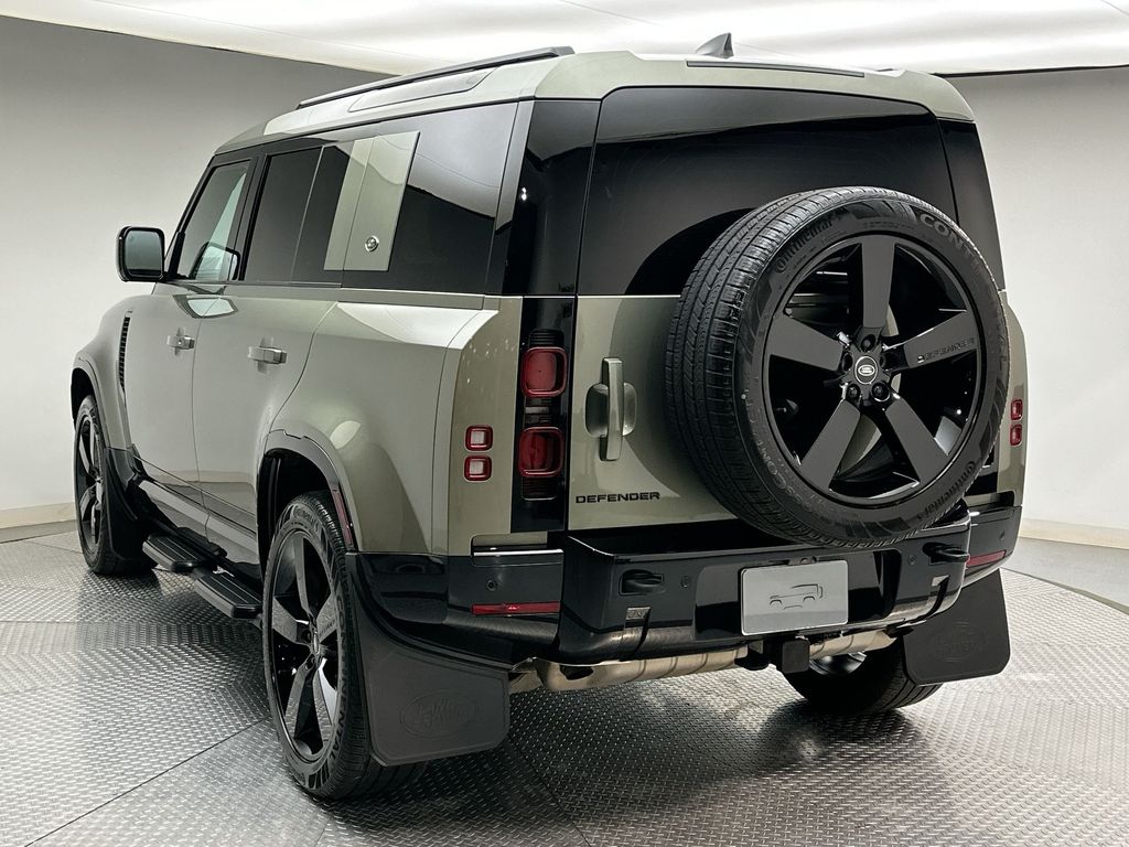 Thumbnail: 2024 Land Rover Defender - 11