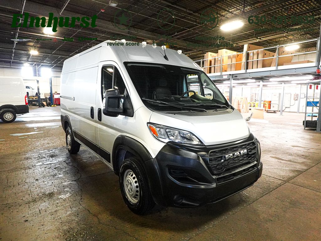 Bright Silver Metallic Clearcoat 2025 RAM ProMaster Van 9-Speed Automatic