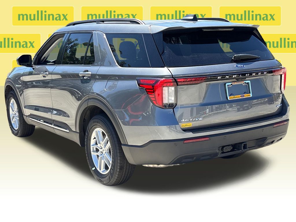 Certified Used 2025 Gray Ford Active image 16