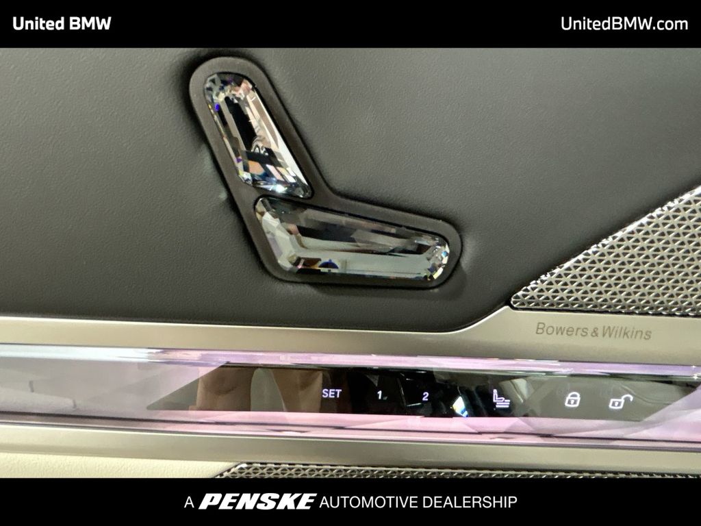 Thumbnail: 2025 BMW 7 Series - 12