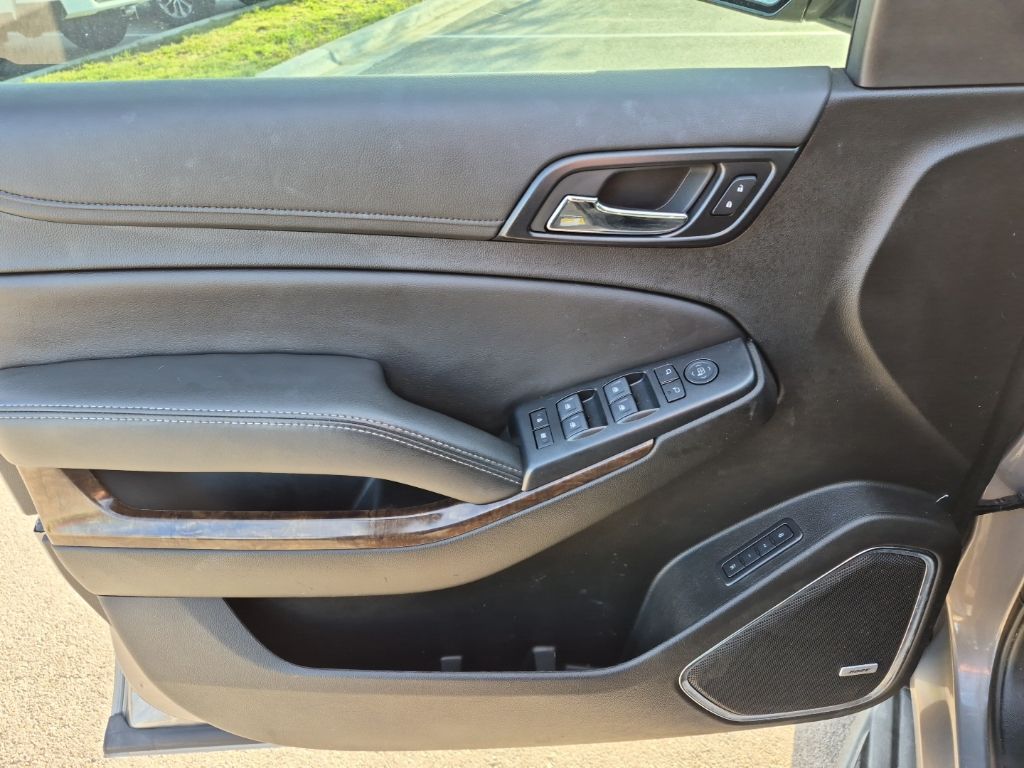 Used Car 2019 Chevrolet Suburban  Lt For Sale Under $20,000 In Austin, Texas