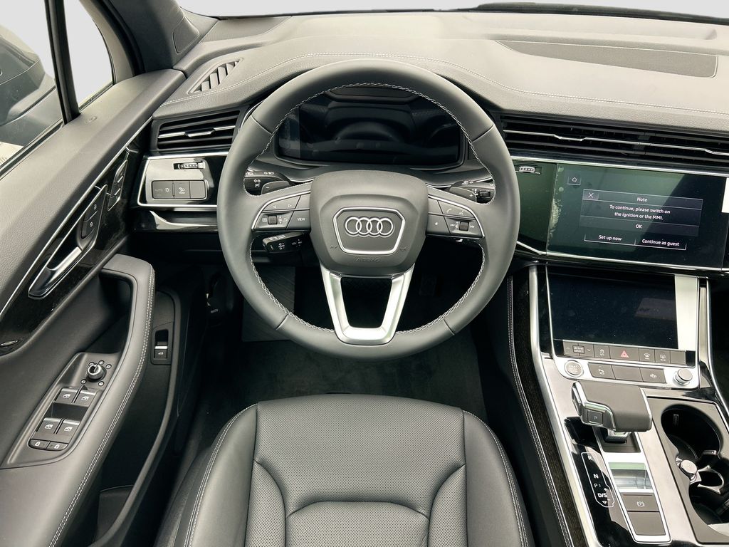 Thumbnail: 2025 Audi Q7 - 10