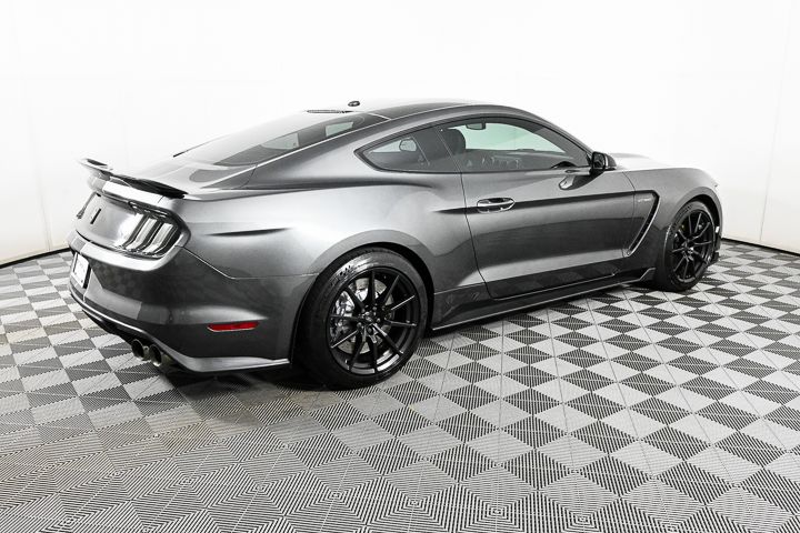 2017 Ford Mustang Shelby GT350 23