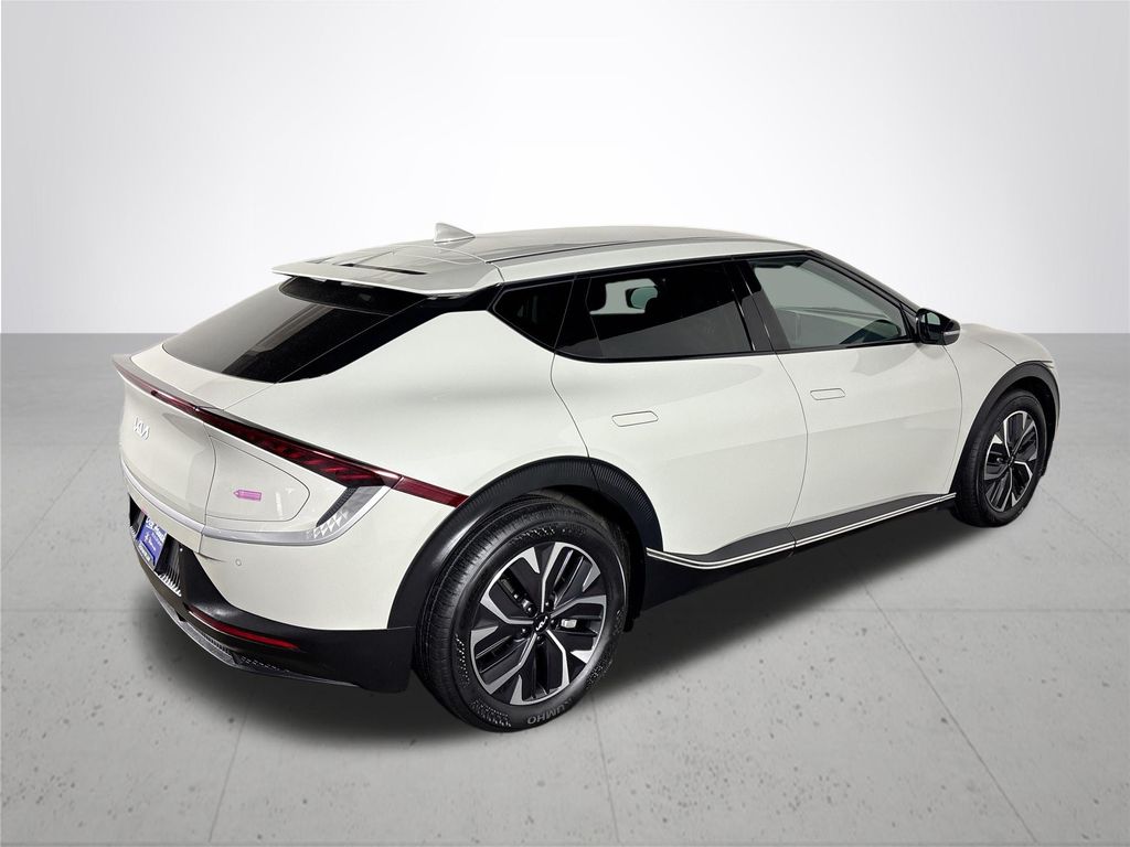 2024 Kia EV6 Light