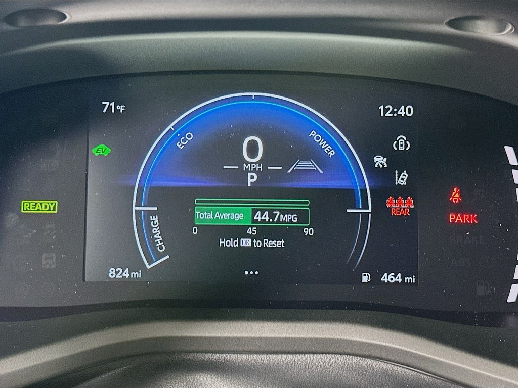 Thumbnail: 2025 Toyota Camry - 12