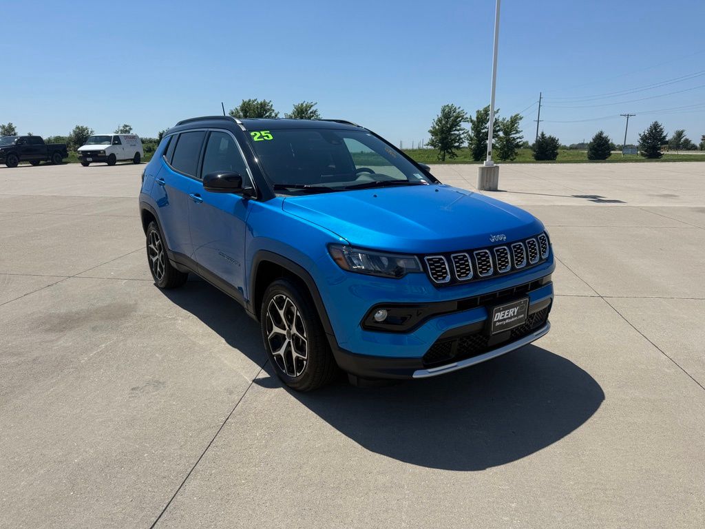 Hydro Blue Pearlcoat 2025 Jeep Compass SUV / Crossover Four-Wheel Drive 8-Speed Automatic