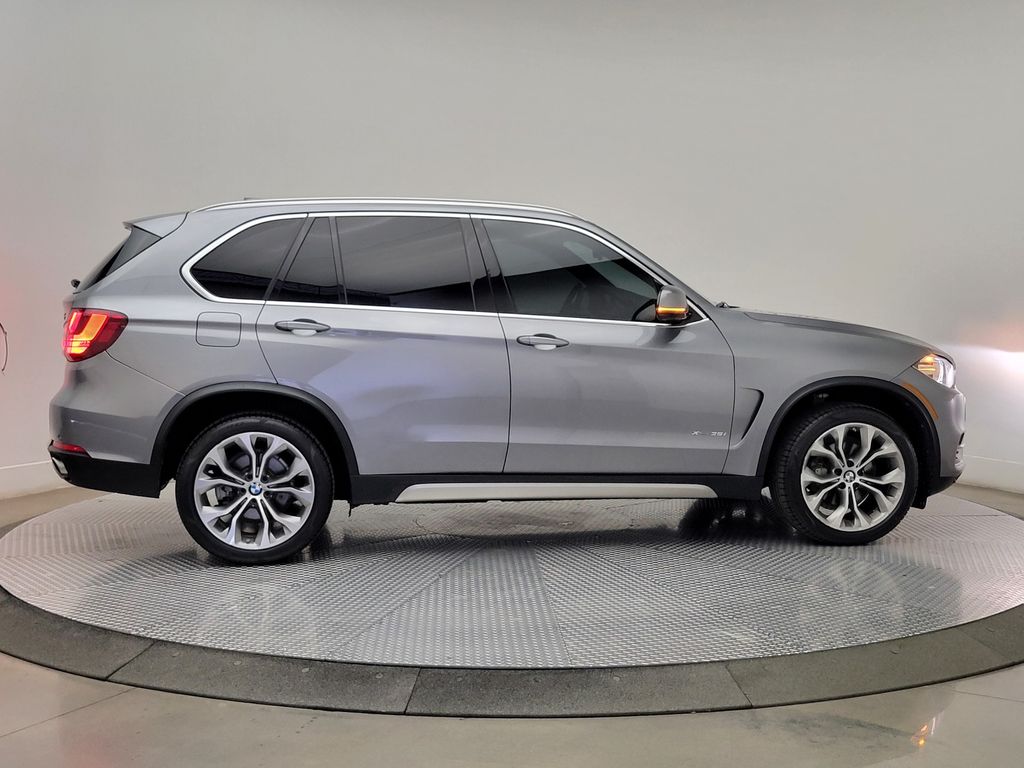 Thumbnail: 2017 BMW X5 - 6