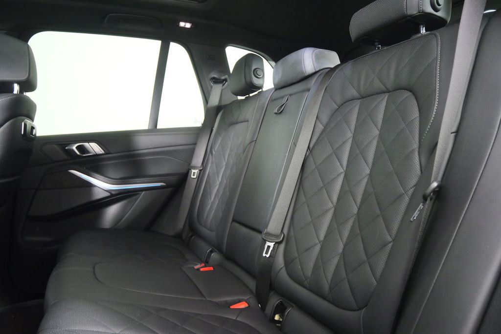 Thumbnail: 2024 BMW X5 - 15