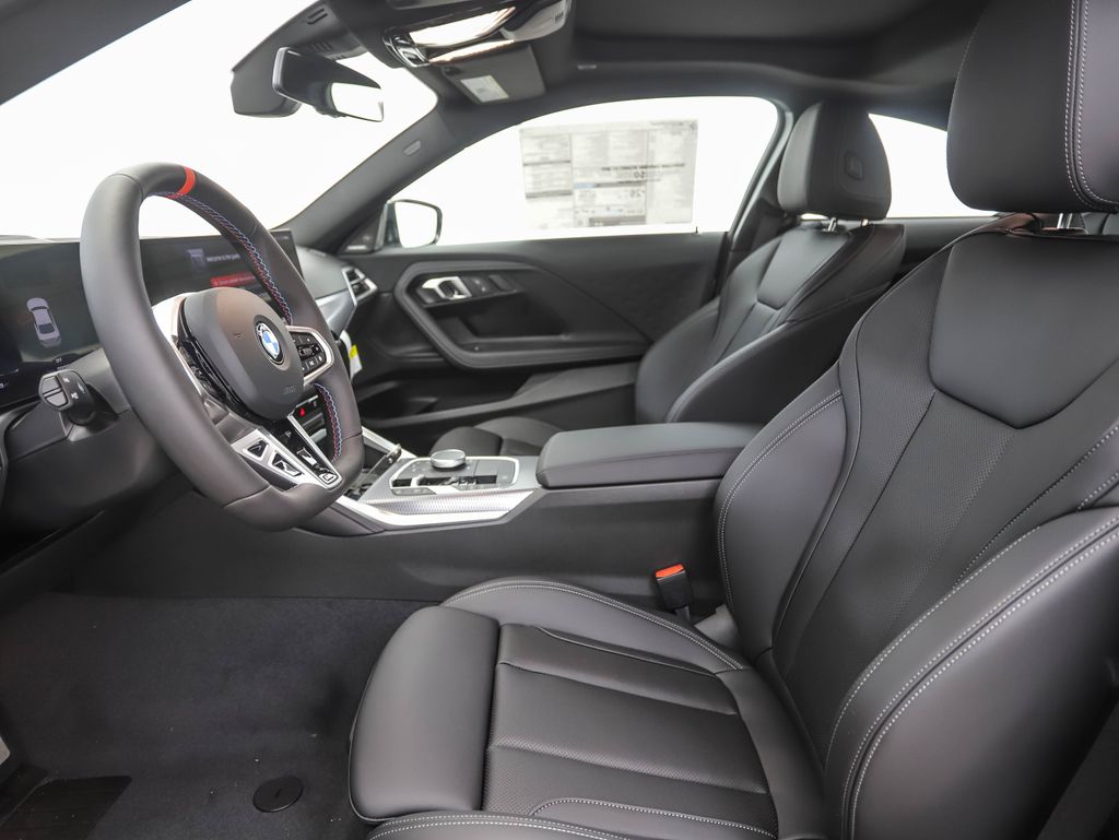 Thumbnail: 2025 BMW 2 Series - 11