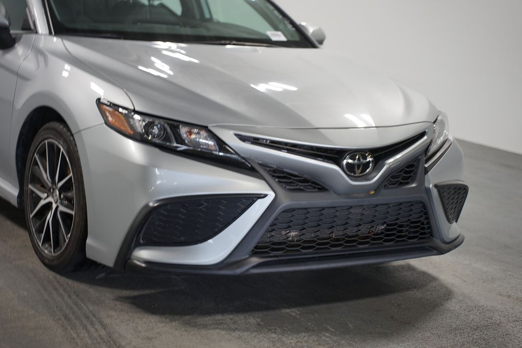 Thumbnail: 2023 Toyota Camry - 4