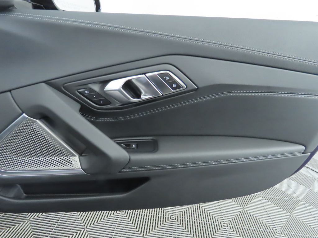 Thumbnail: 2025 BMW Z4 - 31