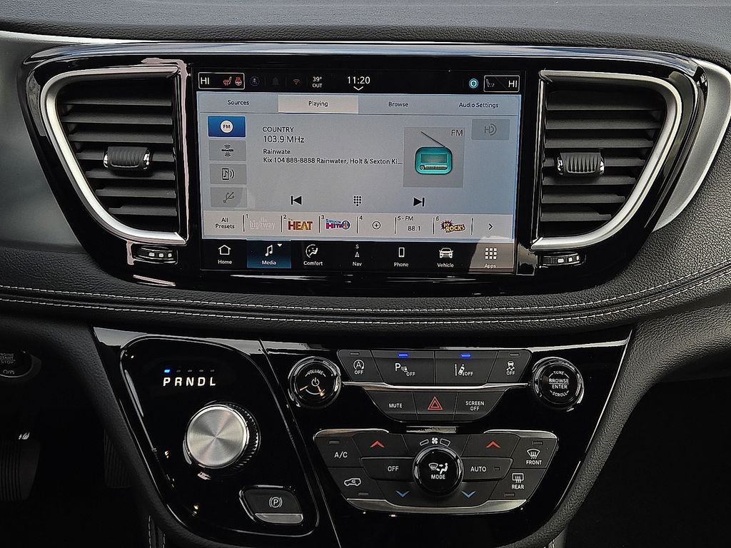 New 2026 Chrysler Pacifica For Sale in Farmington, AR