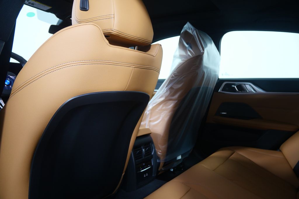 Thumbnail: 2026 BMW 4 Series - 17