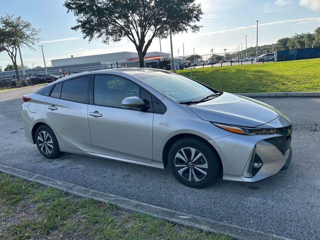 Thumbnail: 2019 Toyota Prius Prime - 8