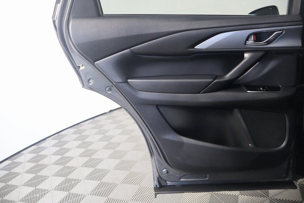 2022 Mazda CX-9 Touring 13