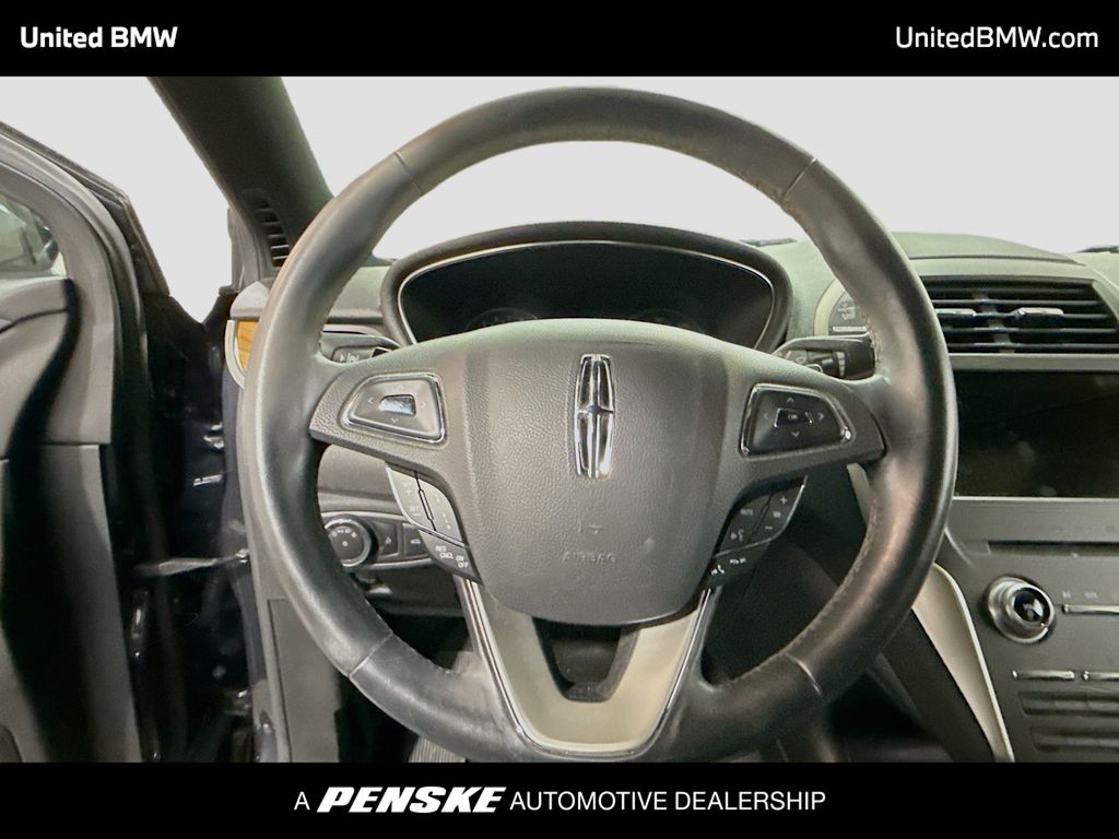 Thumbnail: 2015 Lincoln MKC - 6
