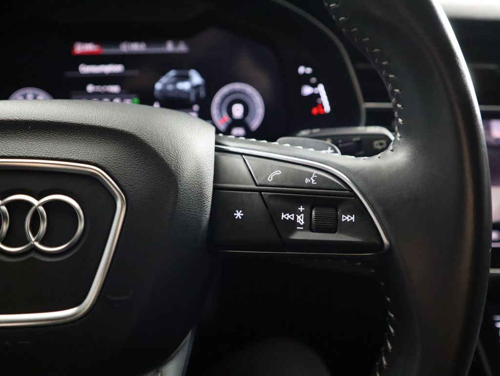 Thumbnail: 2020 Audi Q8 - 12