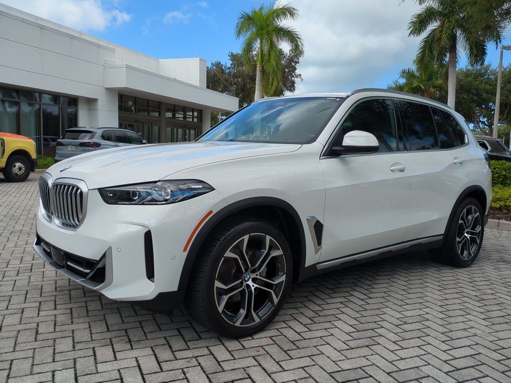 New 2026 White BMW sDrive40i image 8