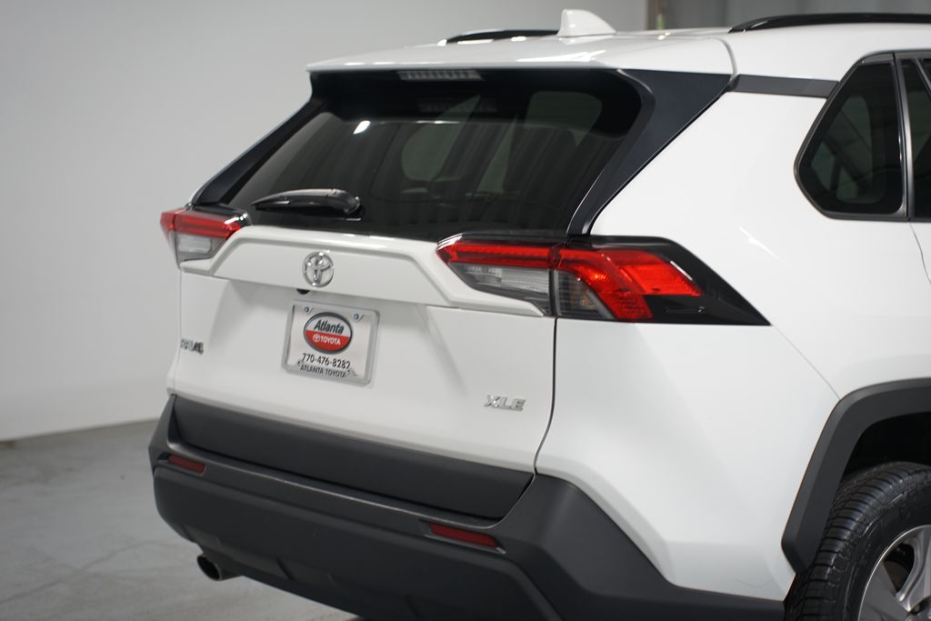 2023 Toyota RAV4 XLE 9