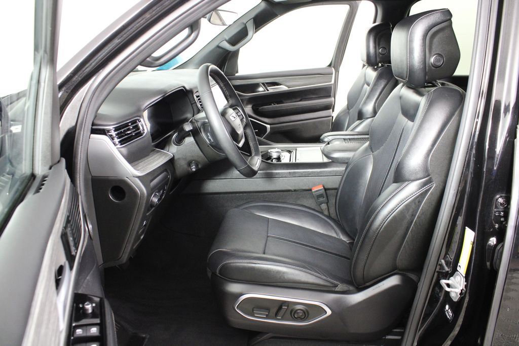 Used 2024 Jeep Wagoneer for sale in 