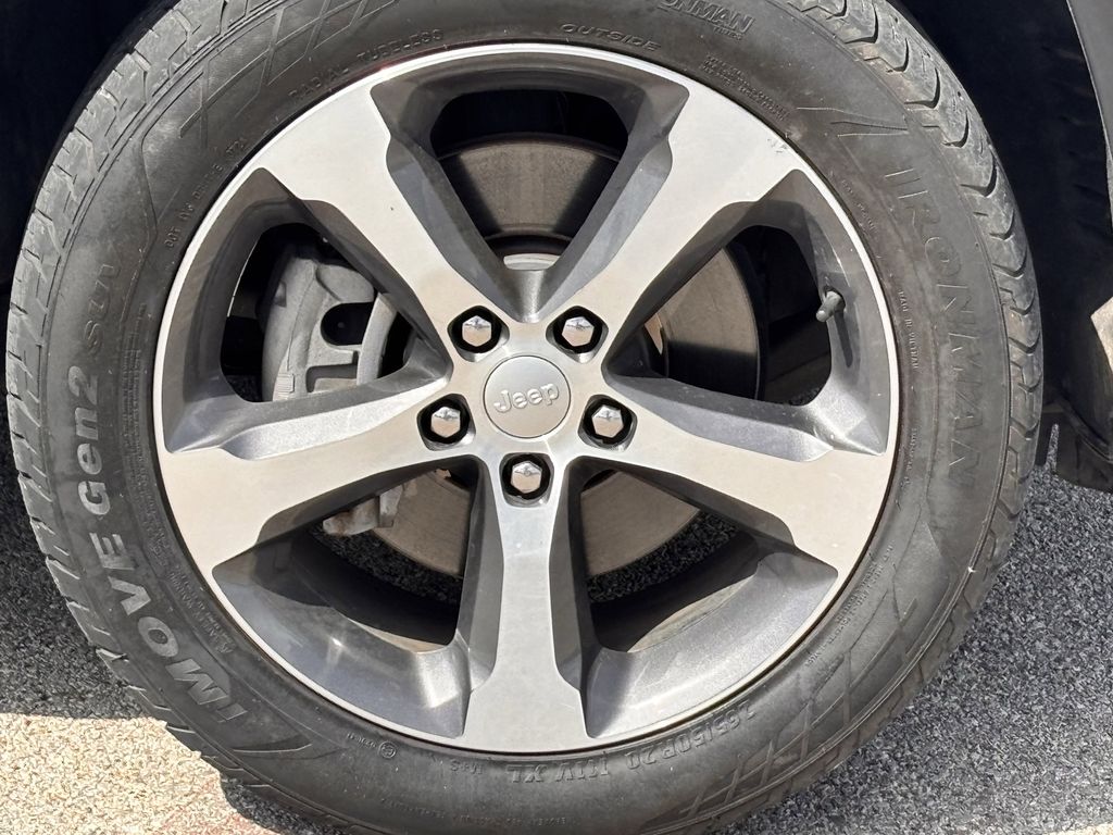 Used Car 2023 Jeep Grand Cherokee L  Limited For Sale Under $30,000 In Corsicana, Texas