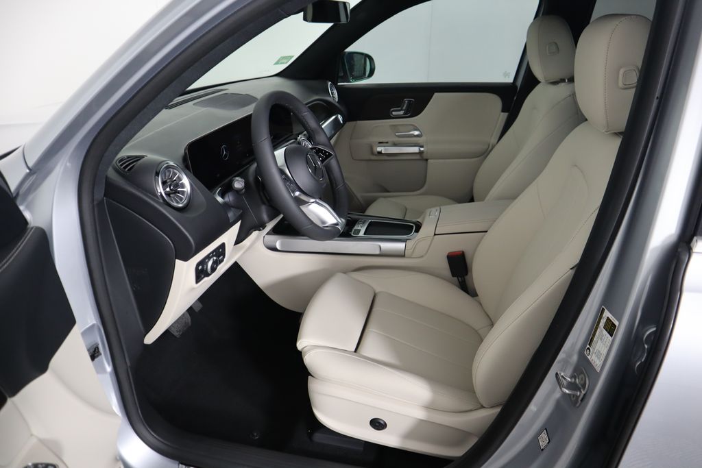 2025 Mercedes-Benz EQB 250+ 21