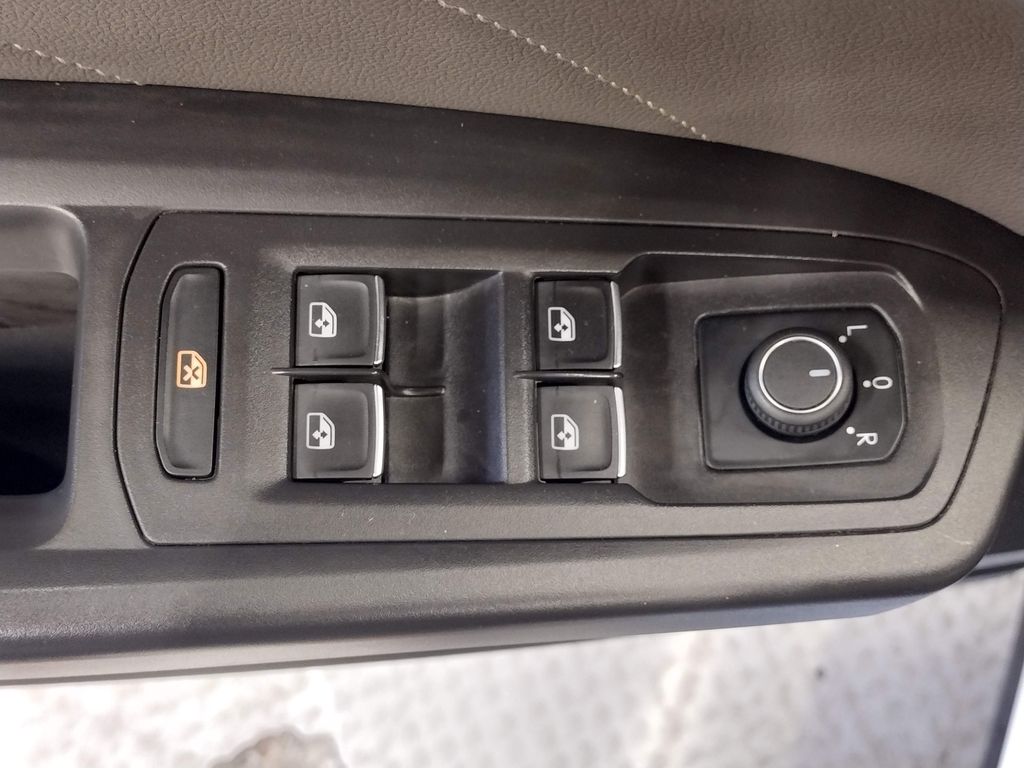 2023 Volkswagen Atlas 2.0T SEL