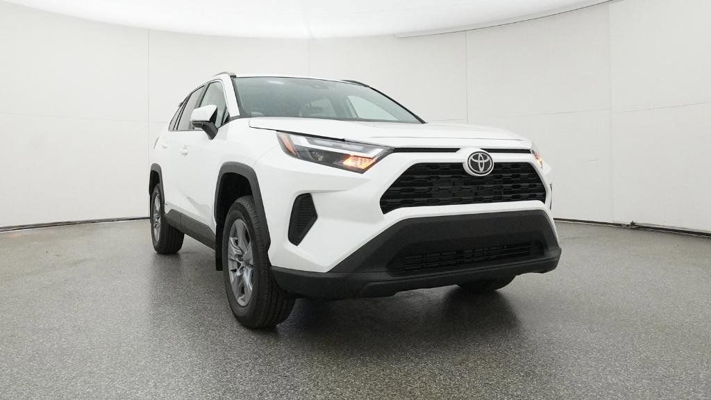 Thumbnail: 2025 Toyota RAV4 - 31