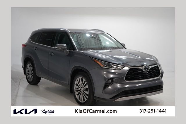 Magnetic Gray Metallic 2020 Toyota Highlander Platinum AWD SUV / Crossover All-Wheel Drive 8-Speed Automatic