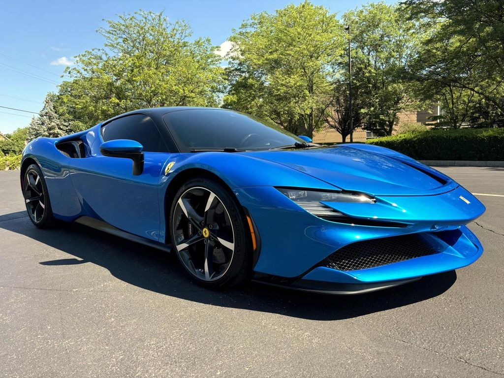 /2022 Ferrari SF90-Stradale