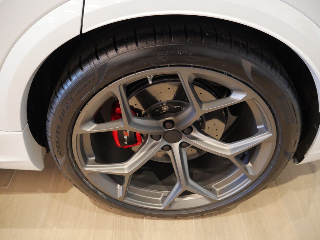 Thumbnail: 2026 Audi RS Q8 - 8