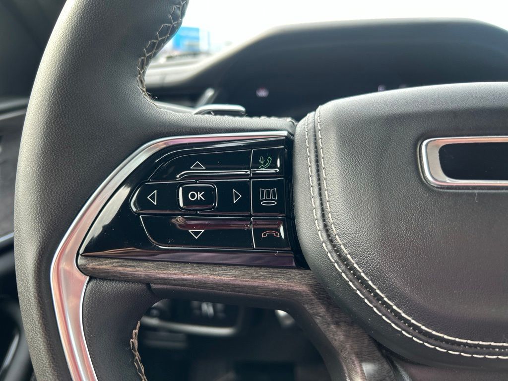 Used 2024 Jeep Grand Cherokee SUV