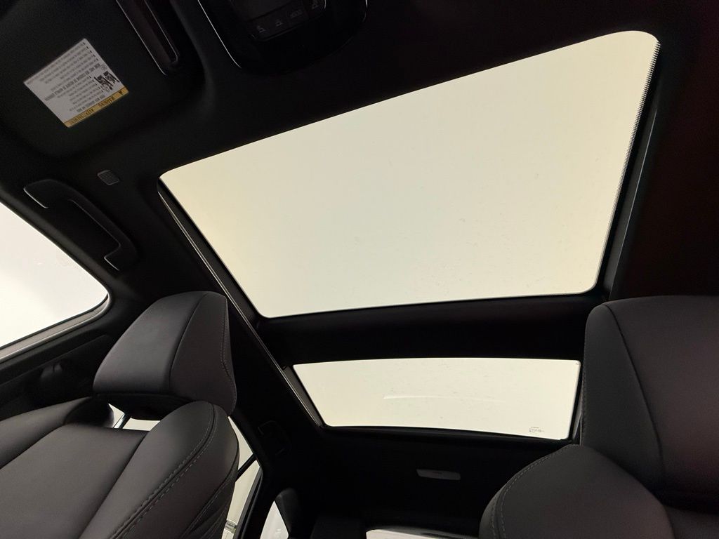 2023 Toyota Venza Nightshade Edition 18