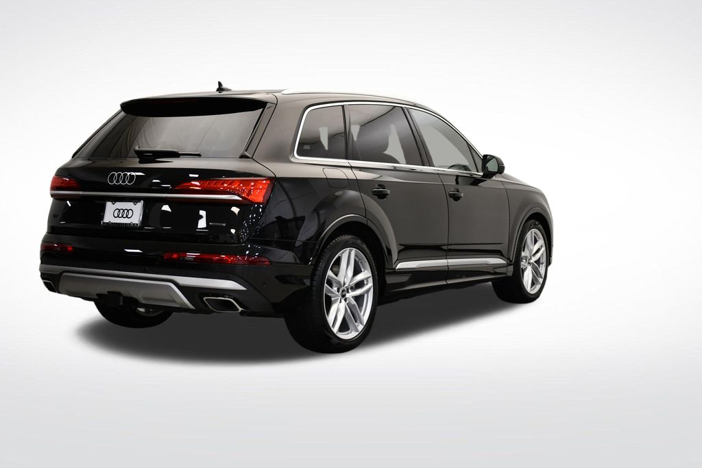 Thumbnail: 2025 Audi Q7 - 5