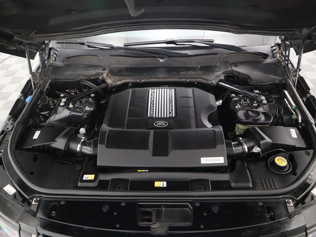 Thumbnail: 2018 Land Rover Range Rover - 29