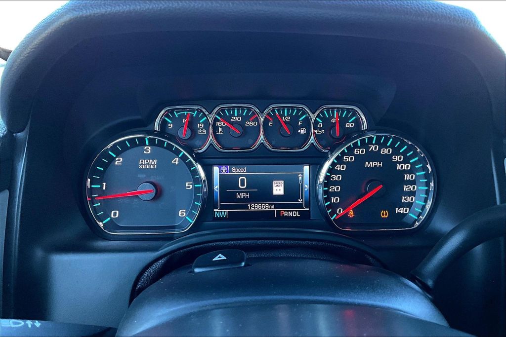 2017 Chevrolet Tahoe LT Silver at Autostrade