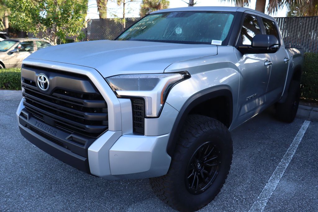 2025 Toyota Tundra SR5 2