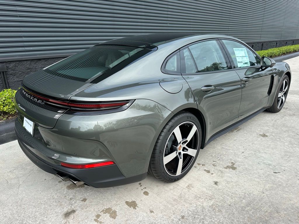 Thumbnail: 2026 Porsche Panamera - 9