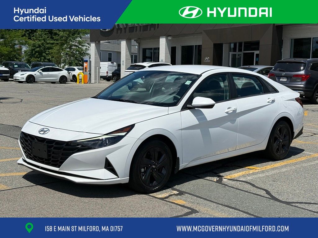 Serenity White Pearl 2023 Hyundai Elantra Sedan Front-Wheel Drive Continuously Variable Transmission