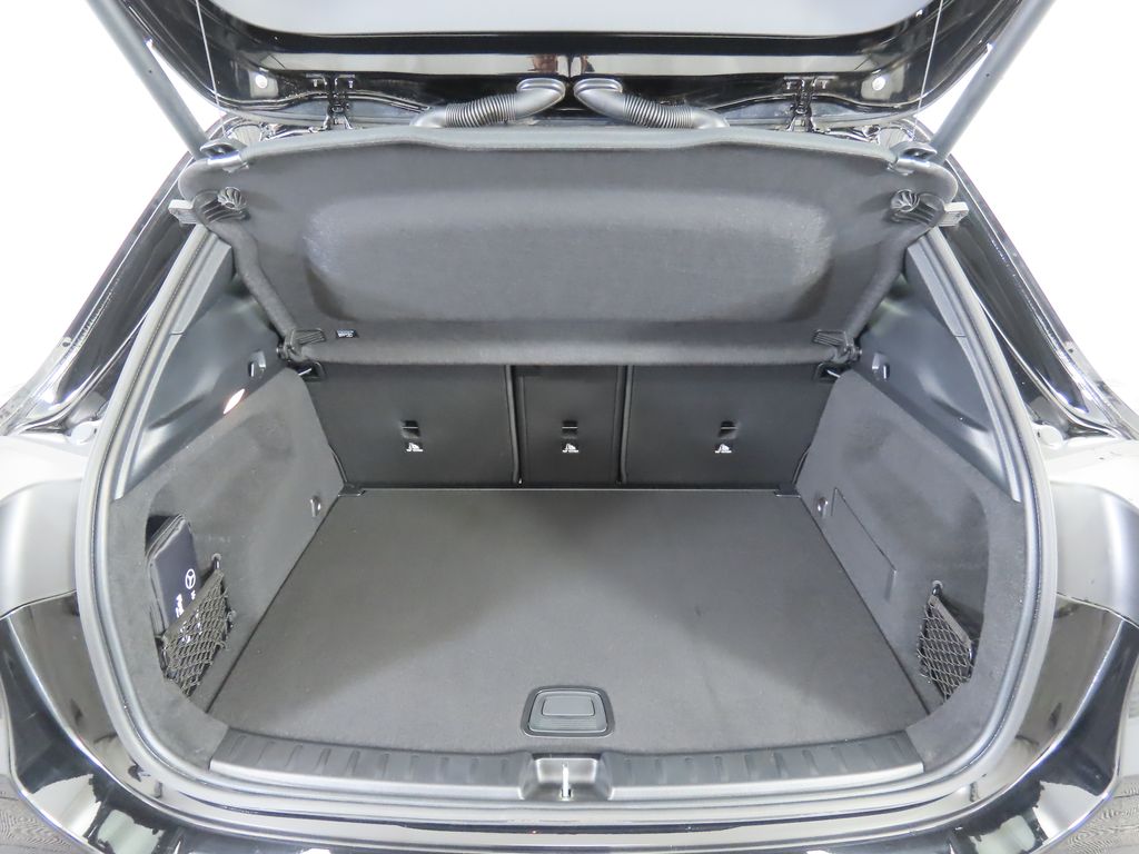 Thumbnail: 2025 Mercedes-Benz GLA - 28