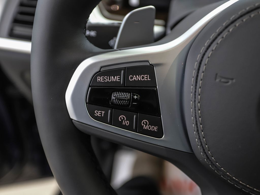 Thumbnail: 2026 BMW X5 - 12