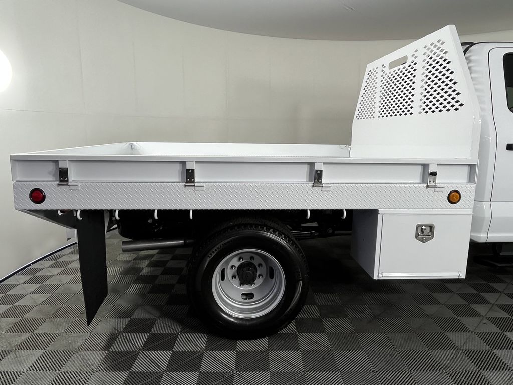 2025 Ford F-350 XL Crew Cab 60 CA 4WD, Scelzi Gooseneck Flatbed 9F0159 for sale #9F0159 - photo 28